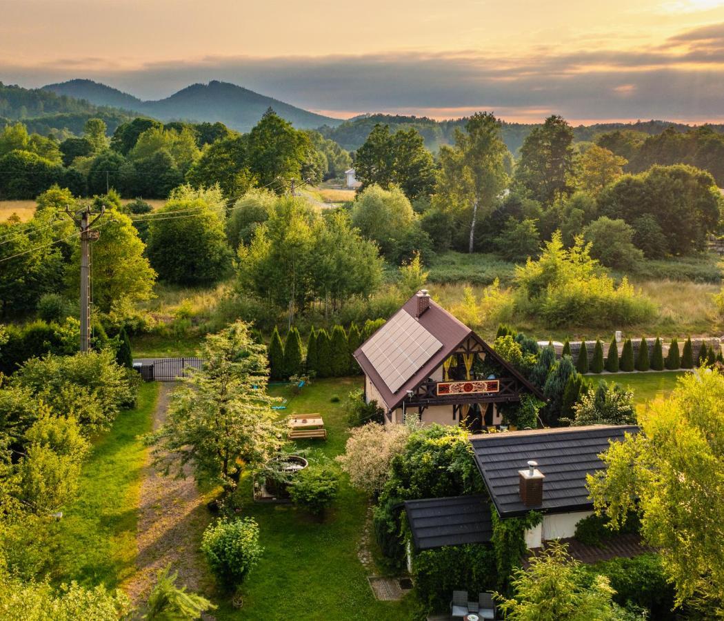 Smyrkowy Dom Z Kominkiem Z Goraca Balia Kolo Karpacza Janowice Wielkie Esterno foto