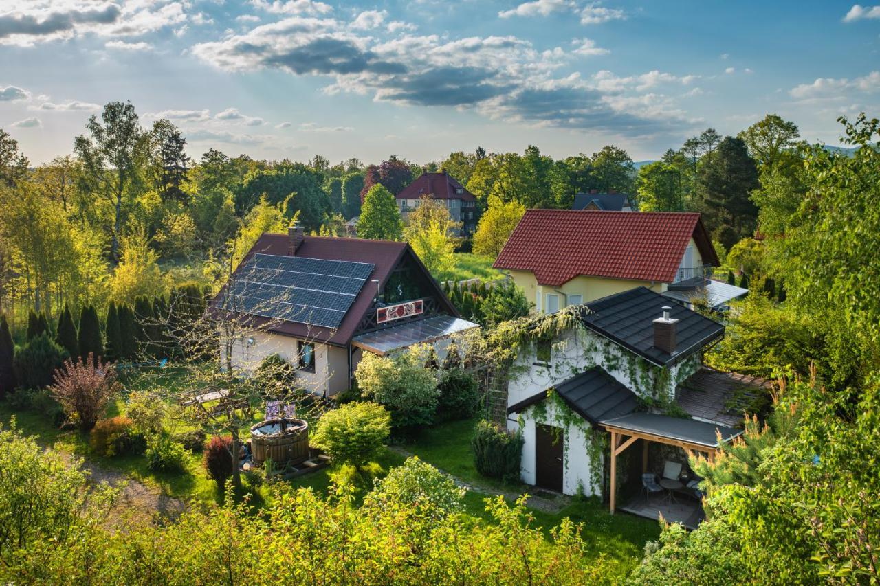 Smyrkowy Dom Z Kominkiem Z Goraca Balia Kolo Karpacza Janowice Wielkie Esterno foto